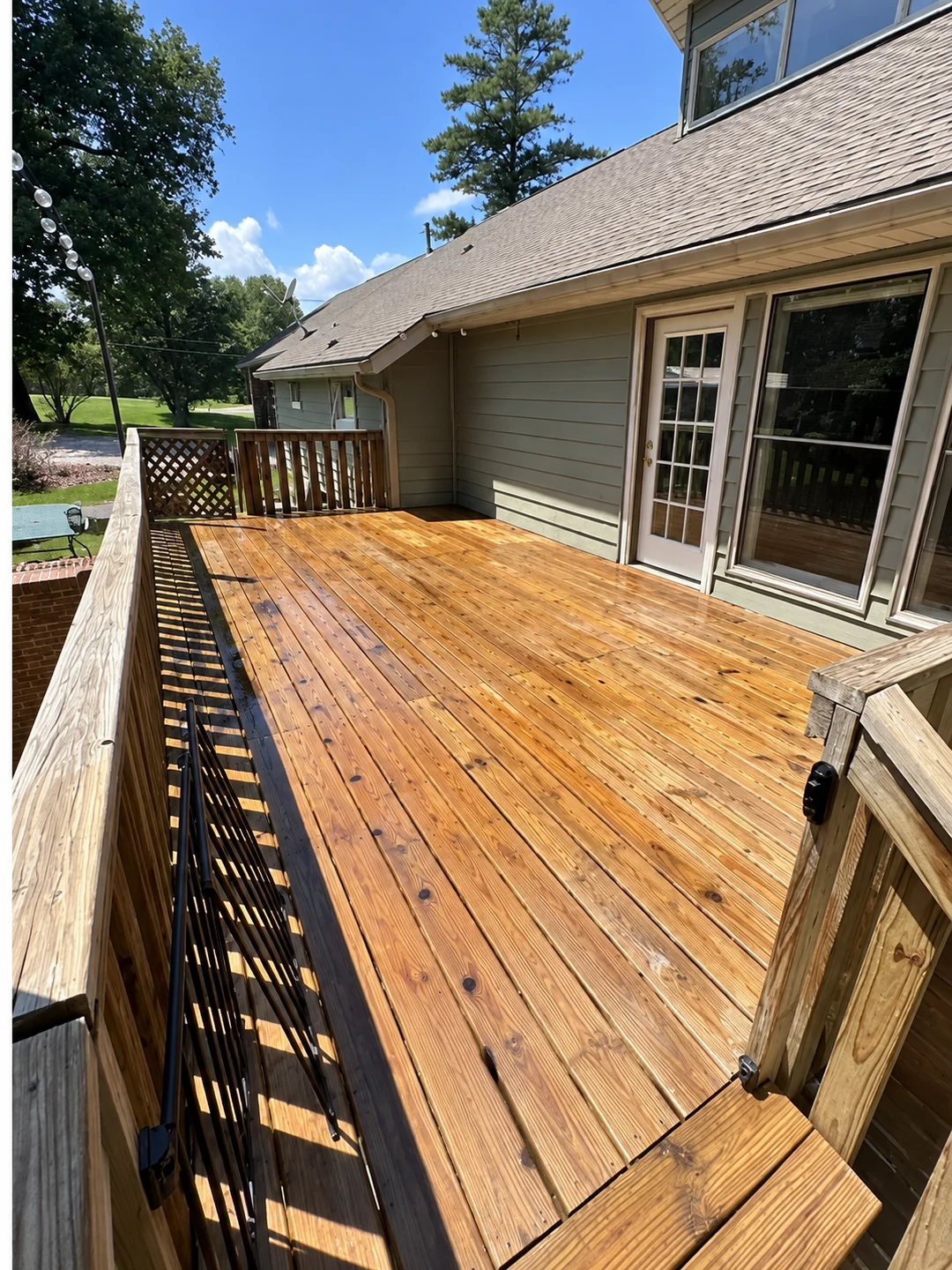 Restored deck after cleaning